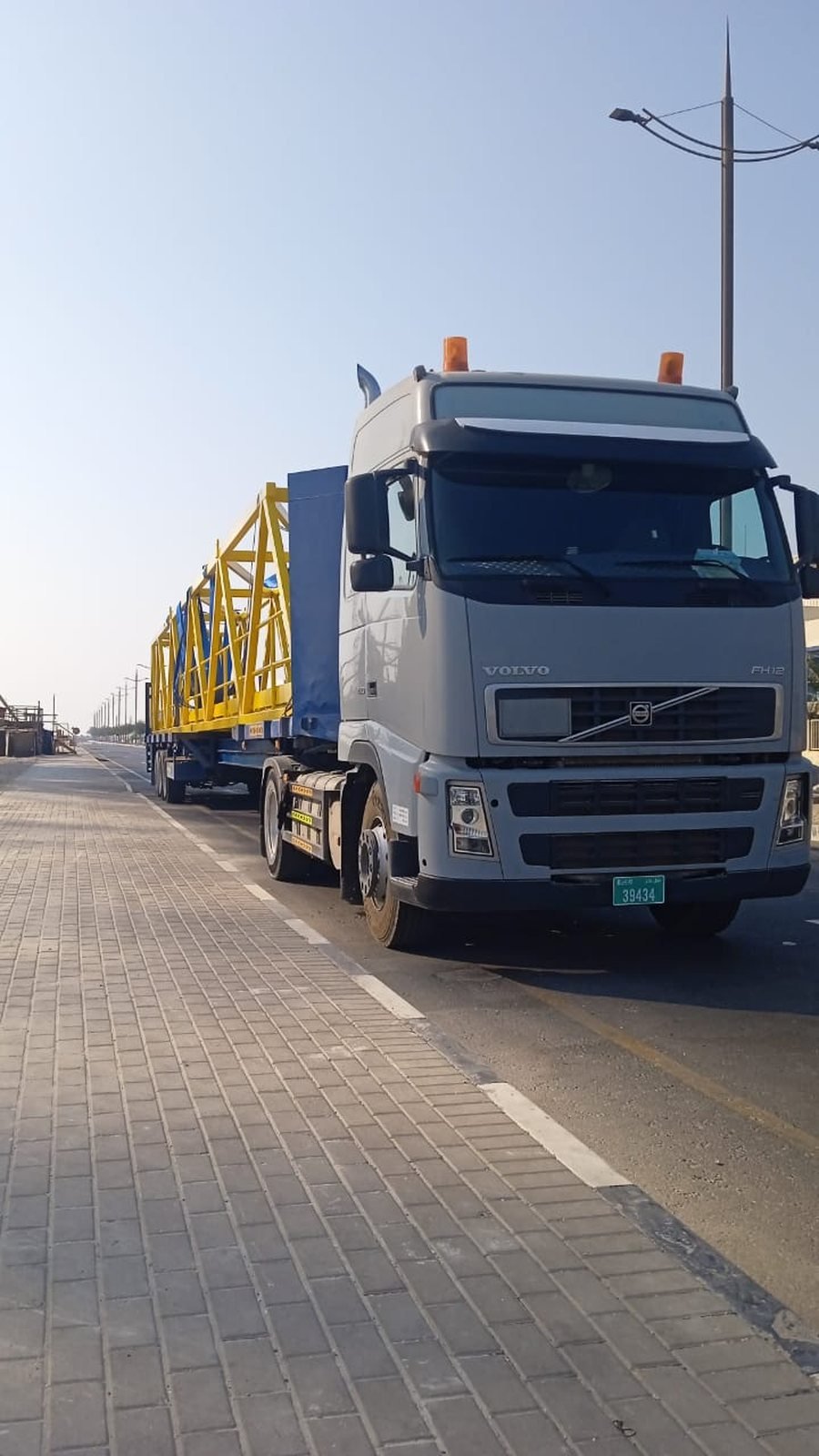 Flat bed steel structure haul